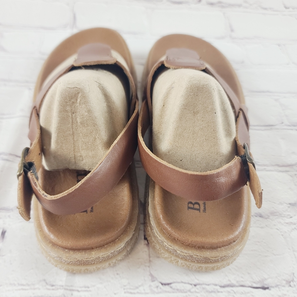 Born Tan Leather Thong Sandals - size 8 - Picture 5 of 10